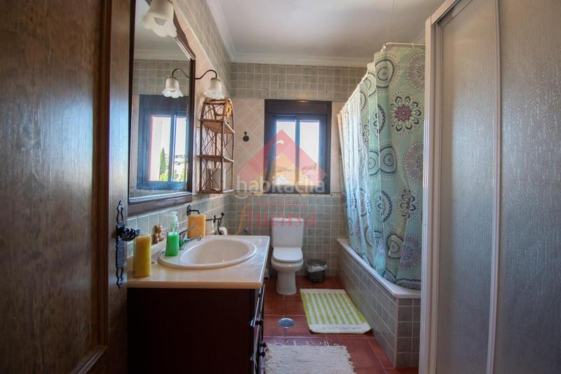 Foto b250c055-e12f-48cc-a8ad-f0697d156712. Maison dans Arriate