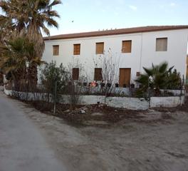 Masia a Arriate. Se vende casa de campo con terreno en zona llano de la cruz