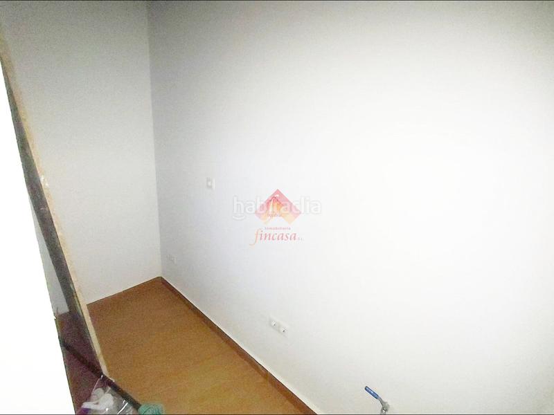 Foto 54c100b6-250c-4f7d-9d0a-a47bc5f219b8. Local comercial  junto a la calle la bola en Ronda