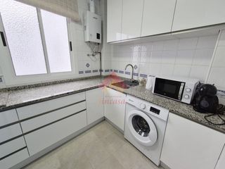 Rent Flat in Casco Histórico. Amplio y luminoso piso en el centro