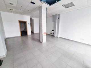 Location Local commercial à Casco Histórico. Se alquila local comercial