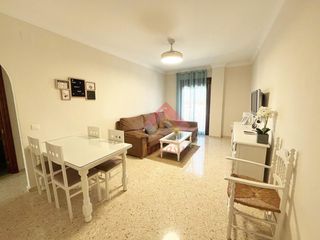 Miete Etagenwohnung in Centro. Alquiler junto a la calle peatonal