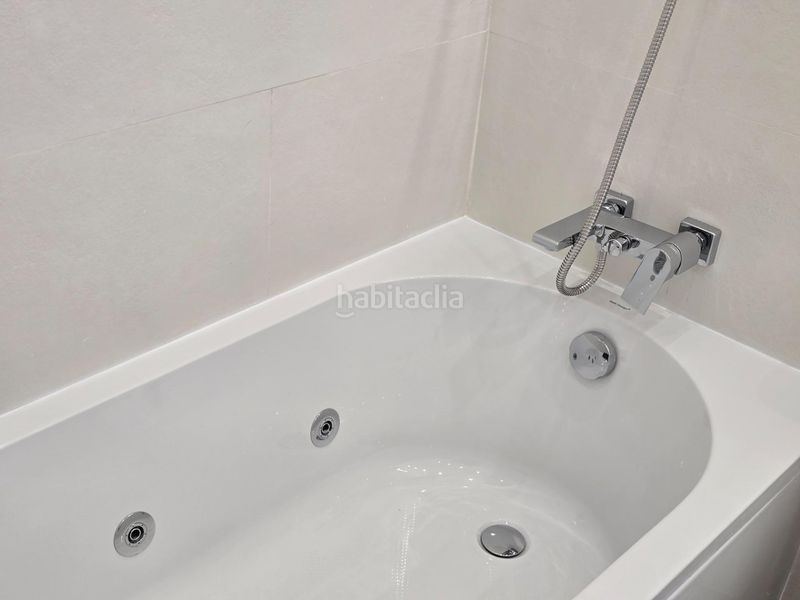 Foto bddad029-f8b6-4bfa-aef8-3181106c0dbd. Casa amb aparcament a Centro Ronda