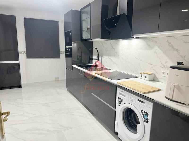 Foto df2add70-4176-4951-8b10-963df5c55d29. Piso rebajado de precio, antes 270.000!! en Juzgados - La Feria Ronda