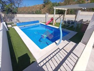 Casa en El Fuerte - La Dehesa. Gran casa con piscina en la torrecilla