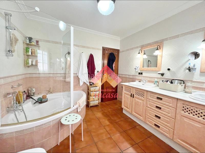 Foto 2e93399f-84f7-4411-8952-62c5352fd3f8. Haus mit heizung in La Planilla Ronda