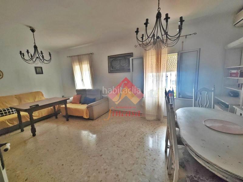 Foto a6d8f7bf-6046-47dc-a8f8-cb2f6e5890e8. Flat in Centro Ronda