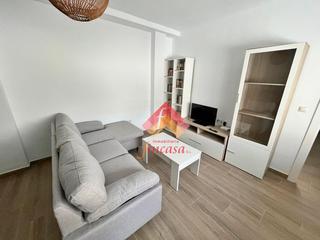 Alquiler Piso en Centro. Se alquila coqueto piso en zona centro