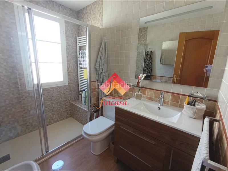 Foto 01031efd-4fe0-49de-98da-2af4d35edff7. Casa aparellada amb aparcament piscina a La Planilla Ronda