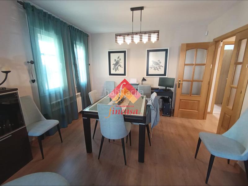 Foto 42f85dfd-8b89-4bec-bcdb-374d6d3a8b05. Casa aparellada amb aparcament piscina a La Planilla Ronda