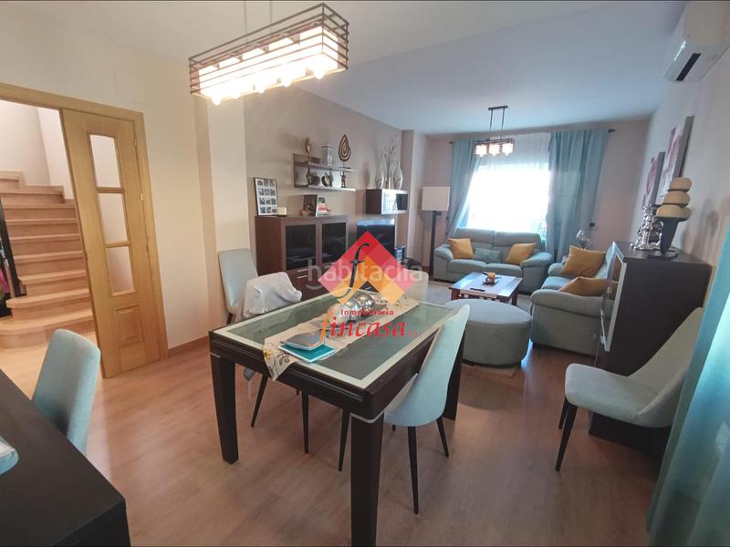 Foto cd836a32-187b-43dc-b4d6-6ff61813552f. Casa aparellada amb aparcament piscina a La Planilla Ronda