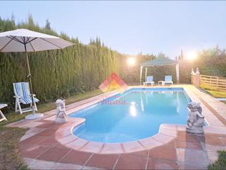 Casa en Arriate. Rebajado de precio, antes 350.000!!