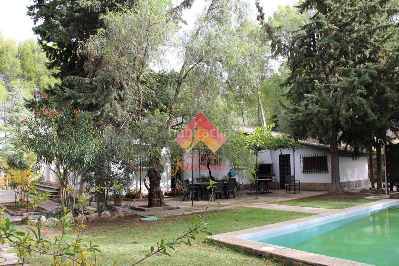Foto 71cb60ed-c6c3-4a48-ac89-b32cd79d4a66. Casa amb aparcament piscina a Partidas Norte Ronda