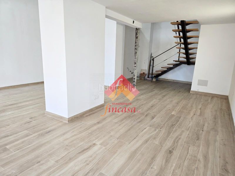 Foto 0c7ccf47-d6a0-4304-b9fc-c738519a8d98. Lloguer local comercial a Centro Ronda