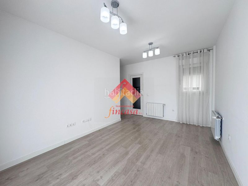 Foto 0e29c02c-aed0-426a-bba5-7d99115913c8. Rent flat in Juzgados - La Feria Ronda