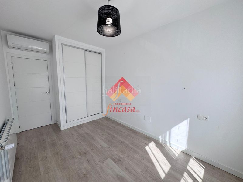 Foto 4b7eaf7f-779c-4d53-a94c-d87b08569d50. Rent flat in Juzgados - La Feria Ronda