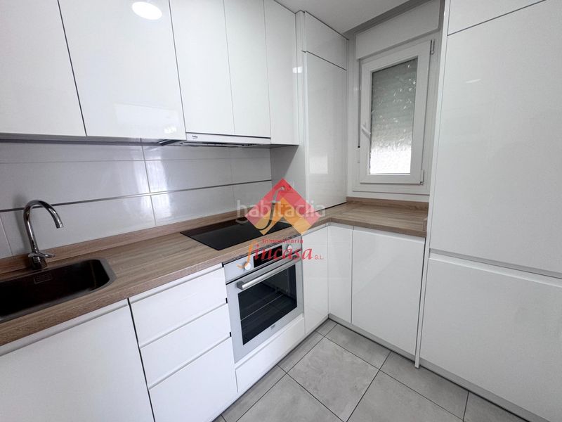 Foto 6a8f5a33-ac6d-4258-83bb-5daafc1fe030. Rent flat in Juzgados - La Feria Ronda