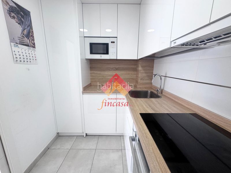 Foto be3cba19-d8ee-4590-8720-42cfcbbbd887. Rent flat in Juzgados - La Feria Ronda