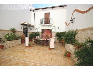Casa a San Rafael. Rebajada de precio, antes 398.000!!
