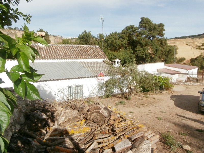 Foto 21994853-a3b0-481c-be84-b945e5a6e3b0. Casa a Centro Ronda