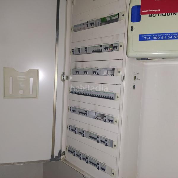 Foto 59ff2a65-c2c1-426c-817d-927eeaa928ca. Alquiler local comercial en los manantiales 17 local com. en alquiler en centro. en Torremolinos