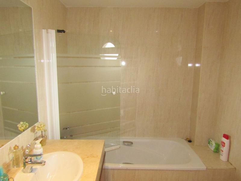 Foto e61cddf3-3c18-45c0-8136-24dc6f02cdeb. Apartamento en carlos cano apartamento en venta en los alamos, 3 dormitorios. en Torremolinos