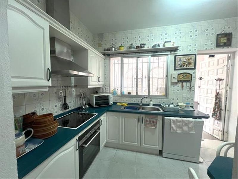 Foto 1aa17cf8-32ee-4bf4-b8de-30b9e3e91166. Chalet villa en venta en el pinar palacio de congresos, 3 dormitorios. en Torremolinos