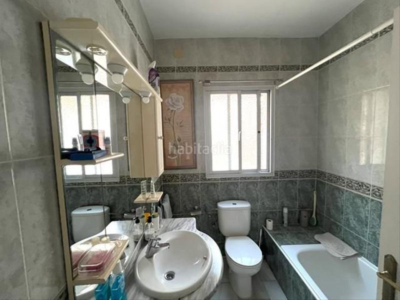 Foto 1dbcc248-2dc8-4c21-bdc8-f0a320863499. Chalet villa en venta en el pinar palacio de congresos, 3 dormitorios. en Torremolinos