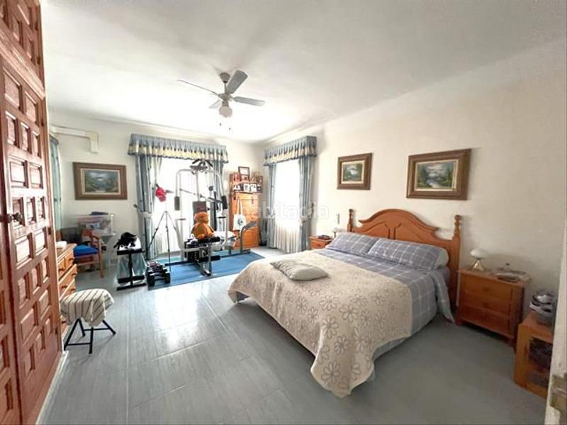 Foto 2b98ff12-404c-4bc2-9d2c-915fea85c1b7. Chalet villa en venta en el pinar palacio de congresos, 3 dormitorios. en Torremolinos