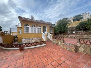 Xalet a El Pinar- Palacio de Congresos. Villa en venta en el pinar  palacio de congresos, 3 dormitorios.