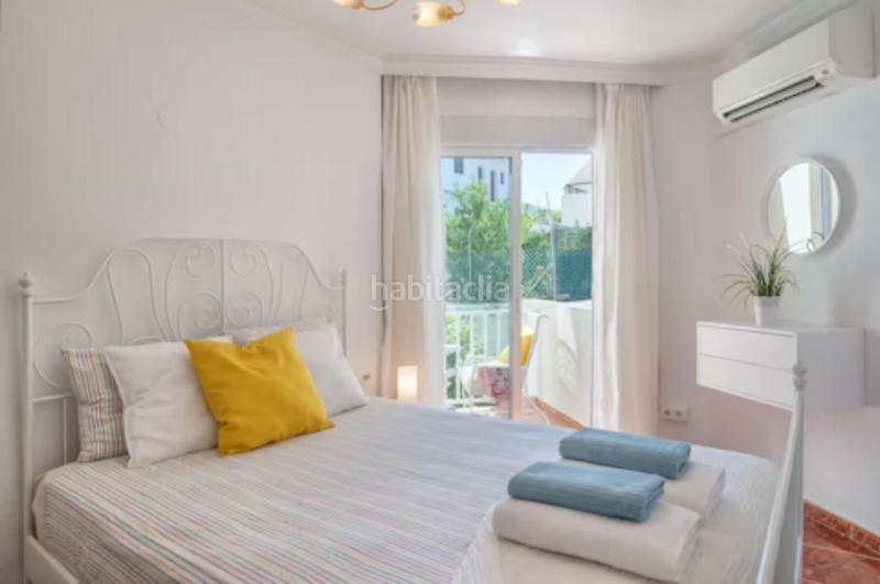 Foto ce082c54-a109-4ca0-8273-79fd25649803. Piccolo appartamento con parcheggio in La Carihuela - Los Nidos Torremolinos