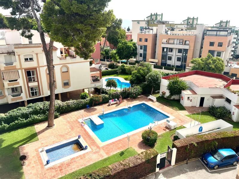 Foto 4df02a28-c922-4872-a4e0-475a661aec4b. Apartamento  en venta en montemar, 2 dormitorios. en Torremolinos