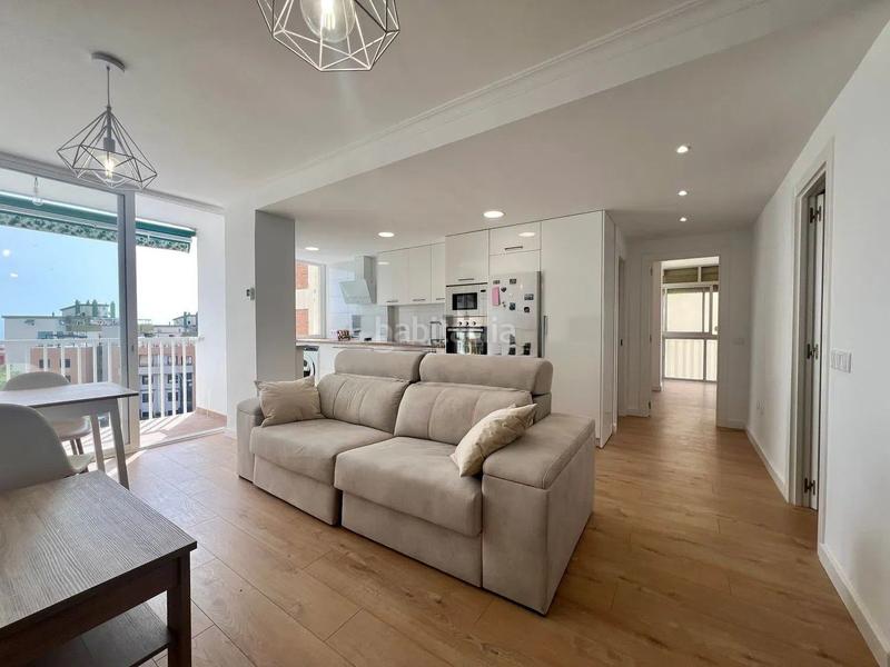 Foto 60ce7f4c-85d1-4641-8e79-24d501bad33f. Apartamento  en venta en montemar, 2 dormitorios. en Torremolinos