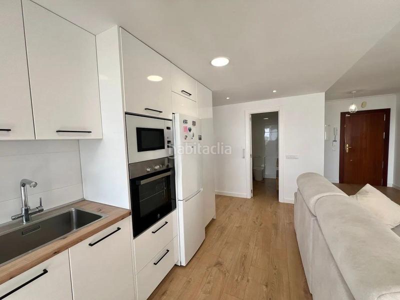 Foto 6f36f9c5-c923-4c8e-bfa4-00595f51c324. Apartamento  en venta en montemar, 2 dormitorios. en Torremolinos