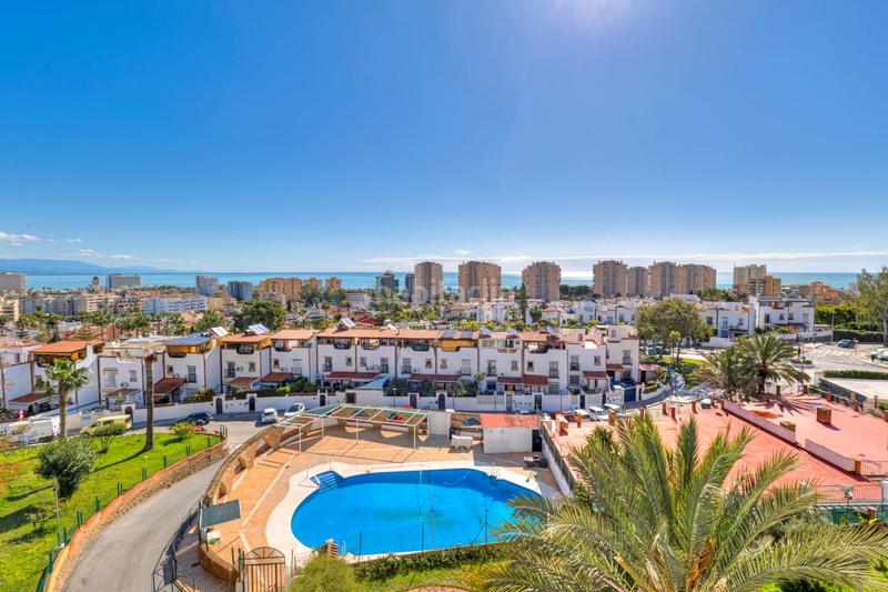 Foto 13f14782-a55f-42e7-8add-8a23ab7e5263. Apartament a Playamar - Benyamina Torremolinos