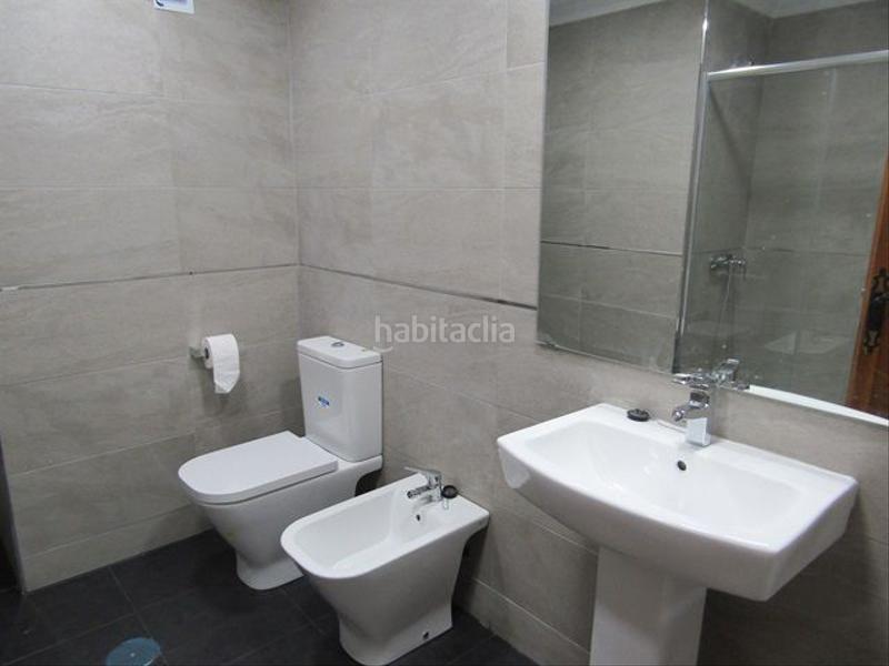 Foto 75076671-e1ba-4ccf-8c1b-182135e8e04b. Lloguer apartament amb aparcament piscina a El Bajondillo Torremolinos