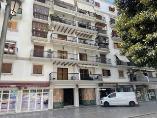 Aparcament cotxe  Conde de mieres 4. Garaje en venta en centro.