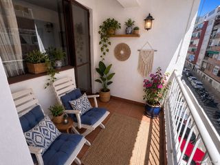 Etagenwohnung in Valencia. Piso en venta en centro  el mirador, 3 dormitorios.