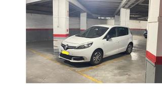 Parking voiture  Maestra miret