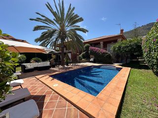 Haus in Manantiales - Lagar - Cortijo