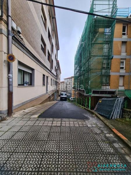 Foto ef3a48b5-0ace-4808-ac71-04177bb71281. Posto auto in aralar kalea 4 in santa maría de Getxo Getxo