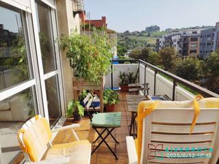Location Appartement à Negurigane-Peruri. Leioaartaza, vivienda de tres habitaciones, dos baños, con terra