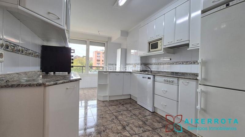 Foto 5c213ad6-7cd0-4ce6-850a-0c787fcedec6. Rent flat with heating parking in Negurigane-Peruri Leioa