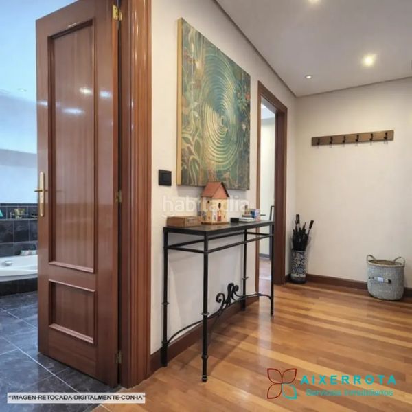 Foto 1f26654f-8971-4915-ab16-e3df303d2e4c. Pis amb calefacció aparcament a santa maría de Getxo Getxo