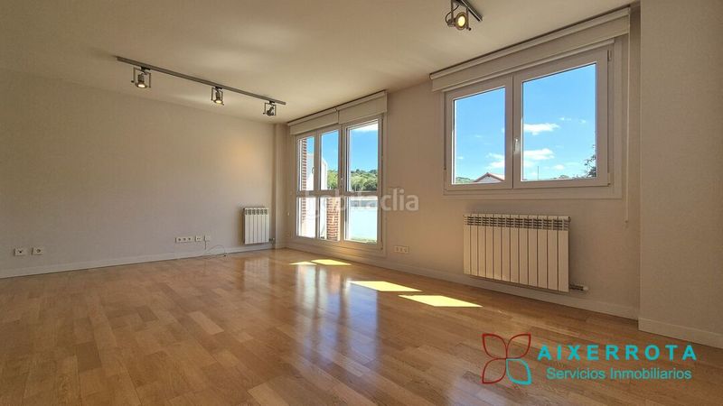 Foto 59ce833d-faa9-4b14-90e3-47322b87a204. Pis amb calefacció aparcament a Negurigane-Peruri Leioa