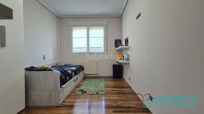 Foto 0c105c93-0186-4d23-8554-f5b21324dd45. Casa adossada amb calefacció aparcament a Berango