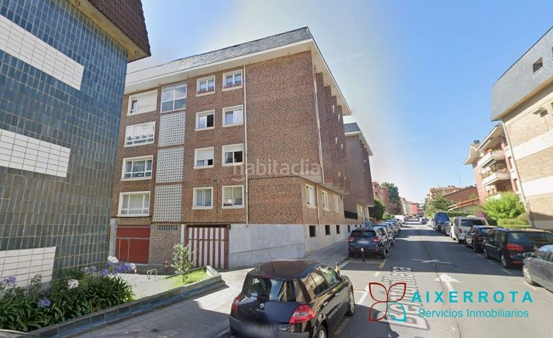 Foto 682320e2-036b-4677-ae82-0882d40074f8. Aparcament cotxe a Usategui Getxo