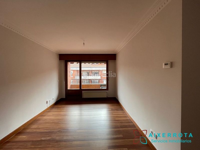 Foto 4846150f-5418-4cb7-947b-024eb6aa229c. Flat with heating parking in Artatza-Pinueta-Pinosolo Leioa