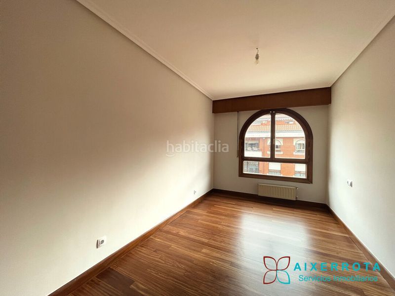 Foto 6aa418ef-c063-42cf-a122-c7c8f080697e. Flat with heating parking in Artatza-Pinueta-Pinosolo Leioa