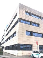 Lloguer Oficina a Derio. Edificio de oficinas derioinbisa. oficina amueblada impecable.